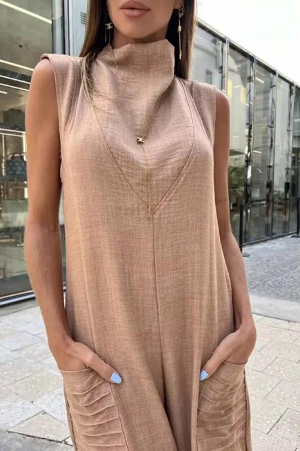 Jullean – Ärmelloser Jumpsuit mit weitem Bein