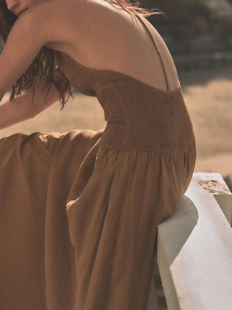 Shekinah – Lässiges Neckholder-Kleid ohne Rücken