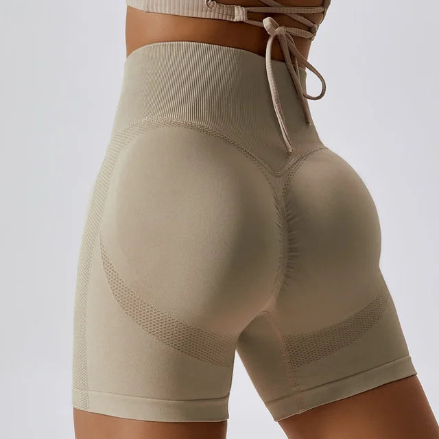 Erika – Nahtlose Shorts mit hoher Taille