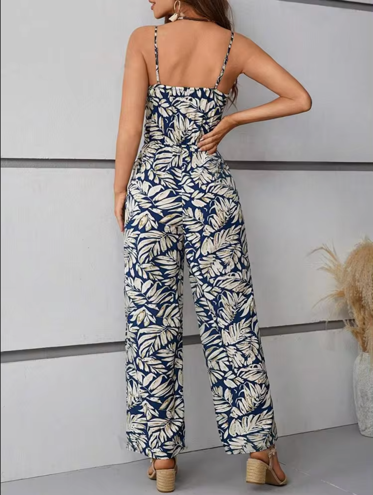 Asenath – Sommerlicher Freizeit-Jumpsuit