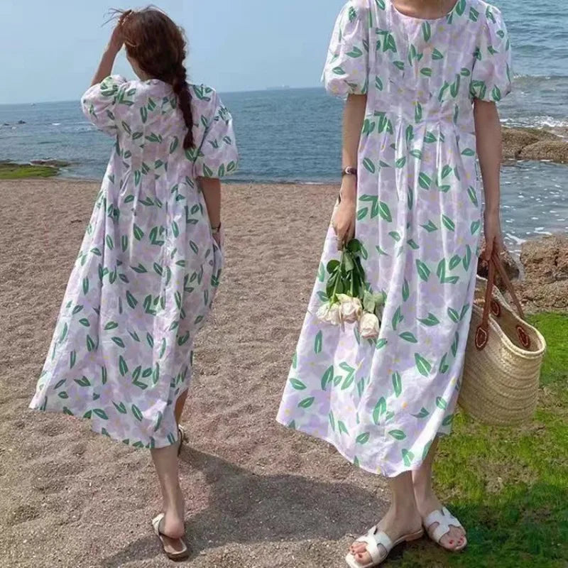 Amelita – Kleid mit Blumenmuster und Puffärmeln