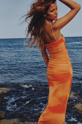 Leticia – Elegantes Plissiertes Figurbetontes Kleid