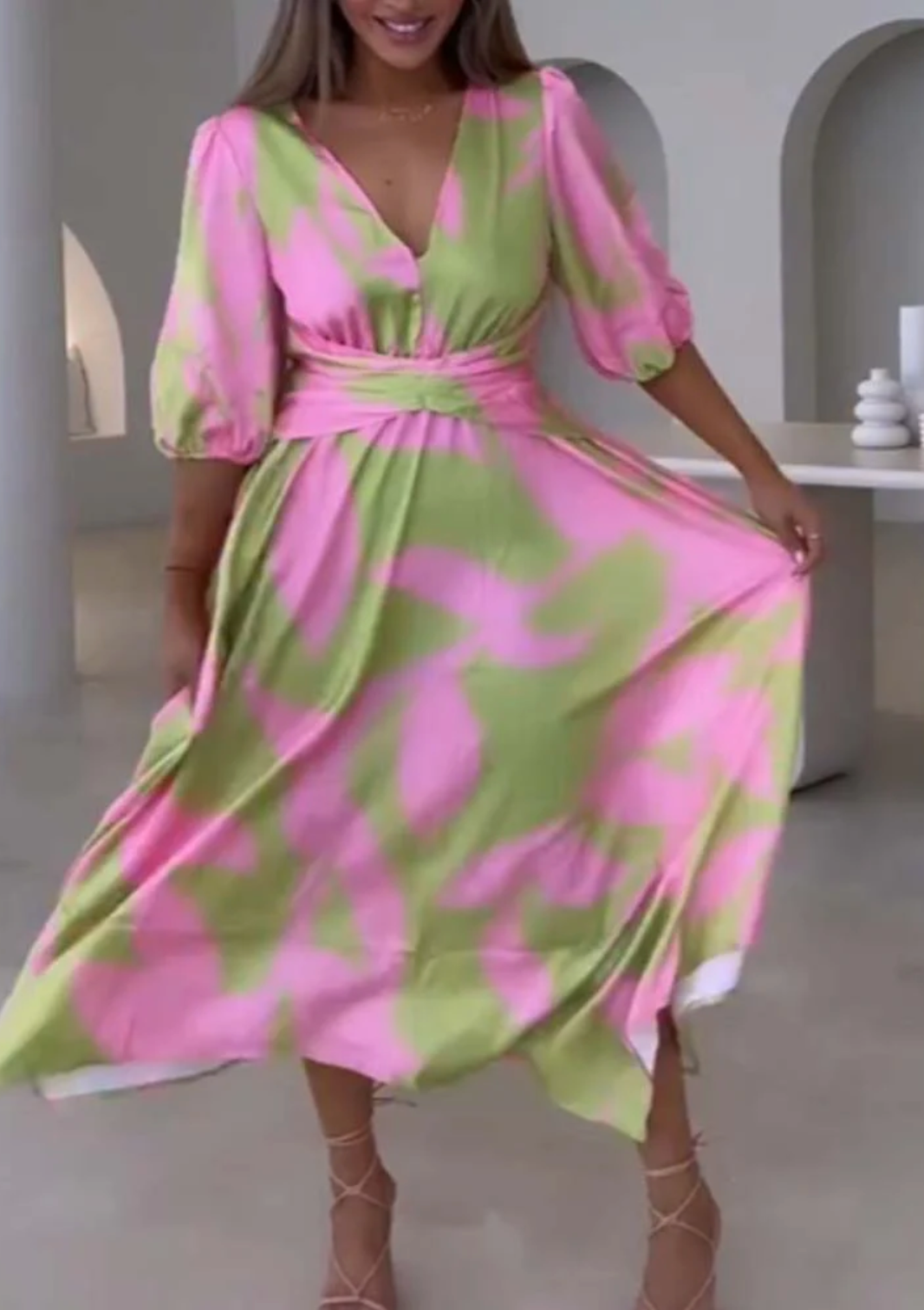 Sionne – Maxikleid mit V-Ausschnitt